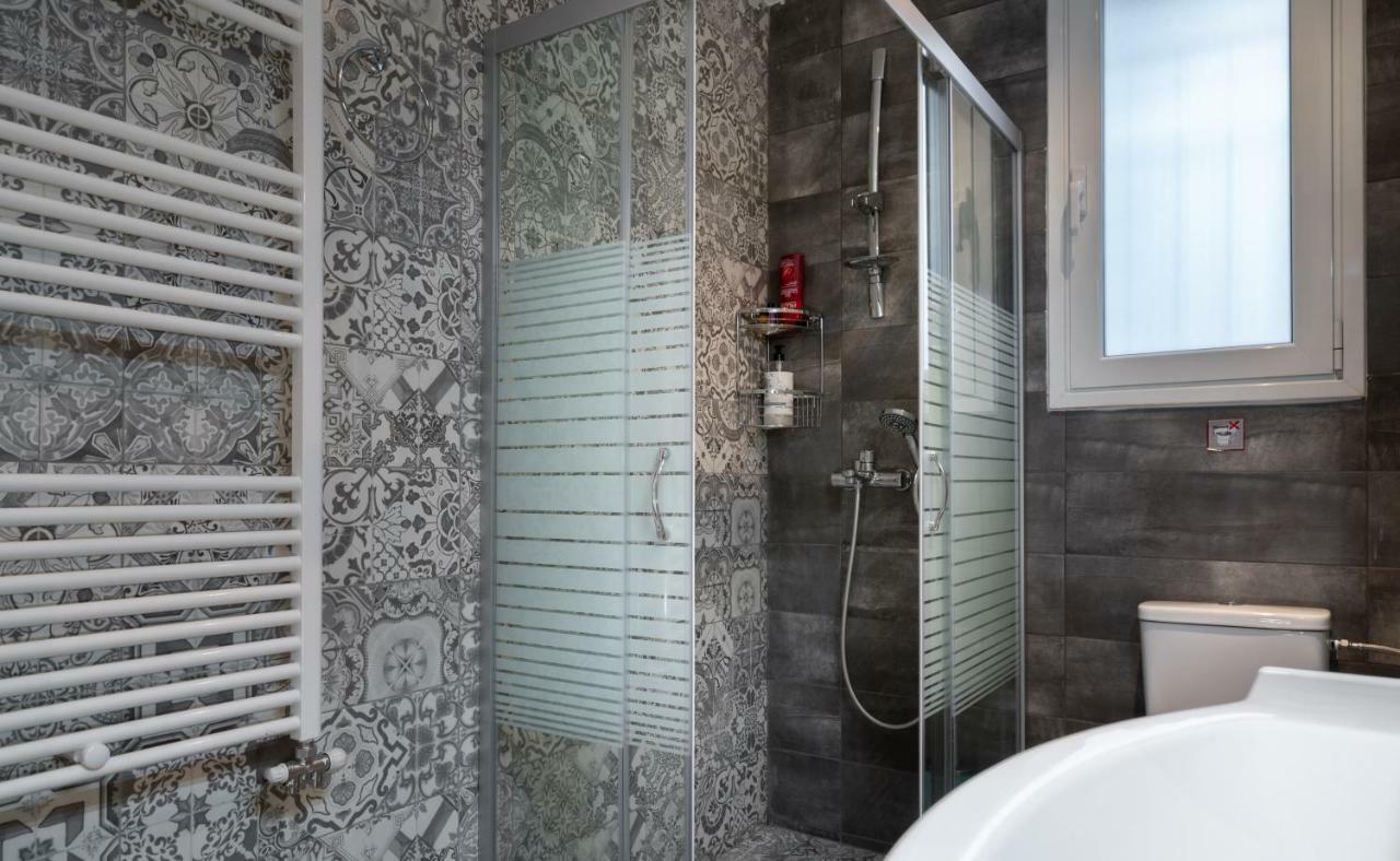Modern & Stylish Apt At The Heart Of Atenas Exterior foto